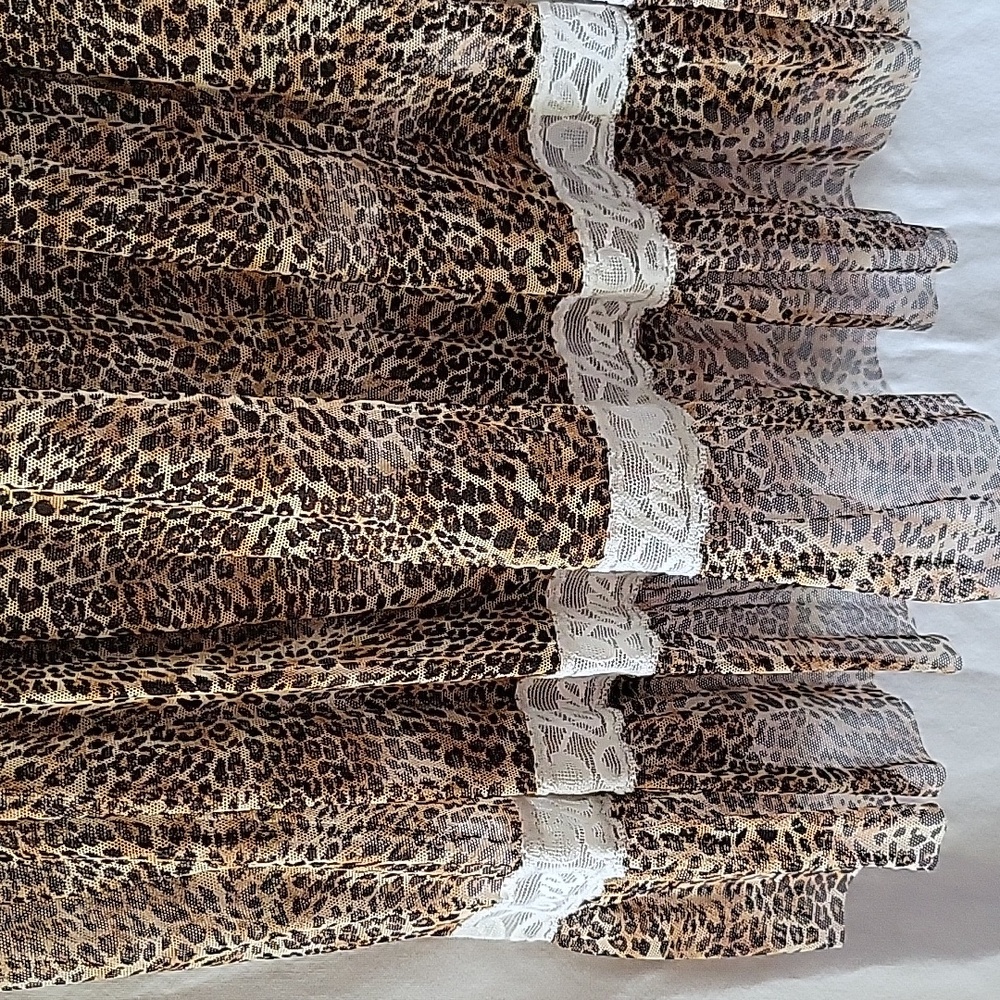 Victoria Secret size Large Cheetah print with Cream 'Love" sheer lace baby doll - Picture 3 of 8